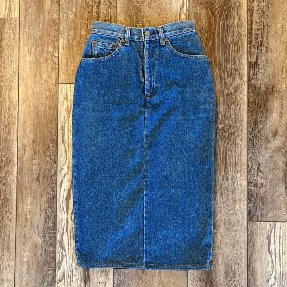 Vintage 1987 Levi’s 95505 Denim Midi Skirt 24in Waist Size 3 Made in USA